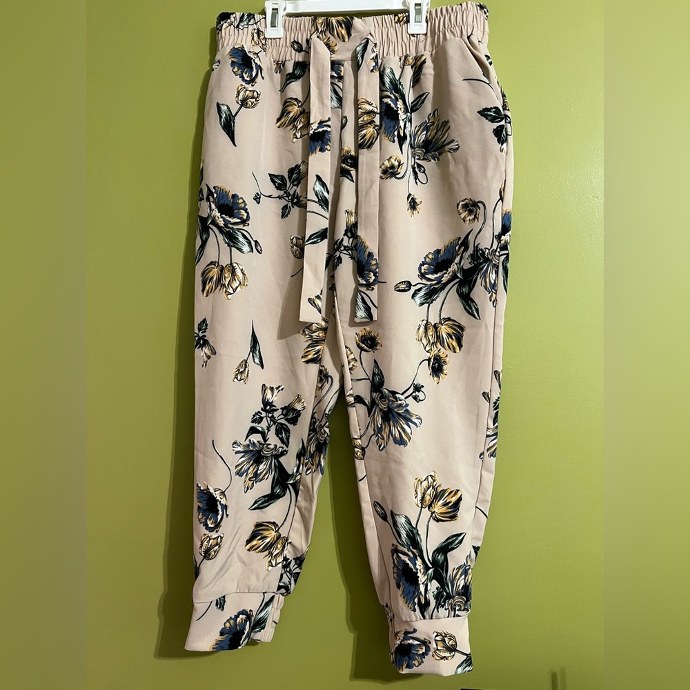 Jules & Leopold size Large women’s dress pant. Jogger bottom
